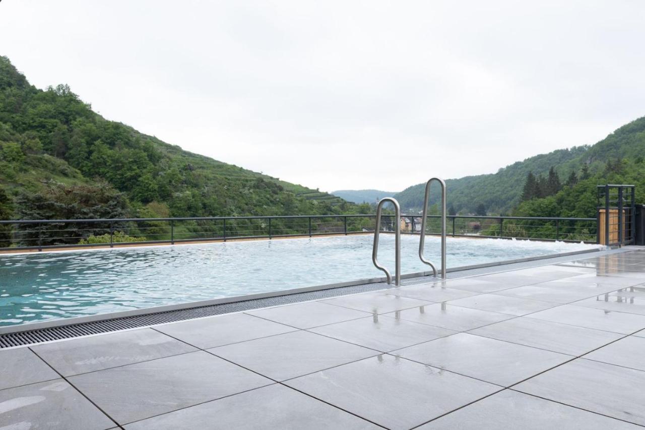 Weinhaus Nigl - Hotel, Restaurant Und Spa 山夫顿堡 外观 照片
