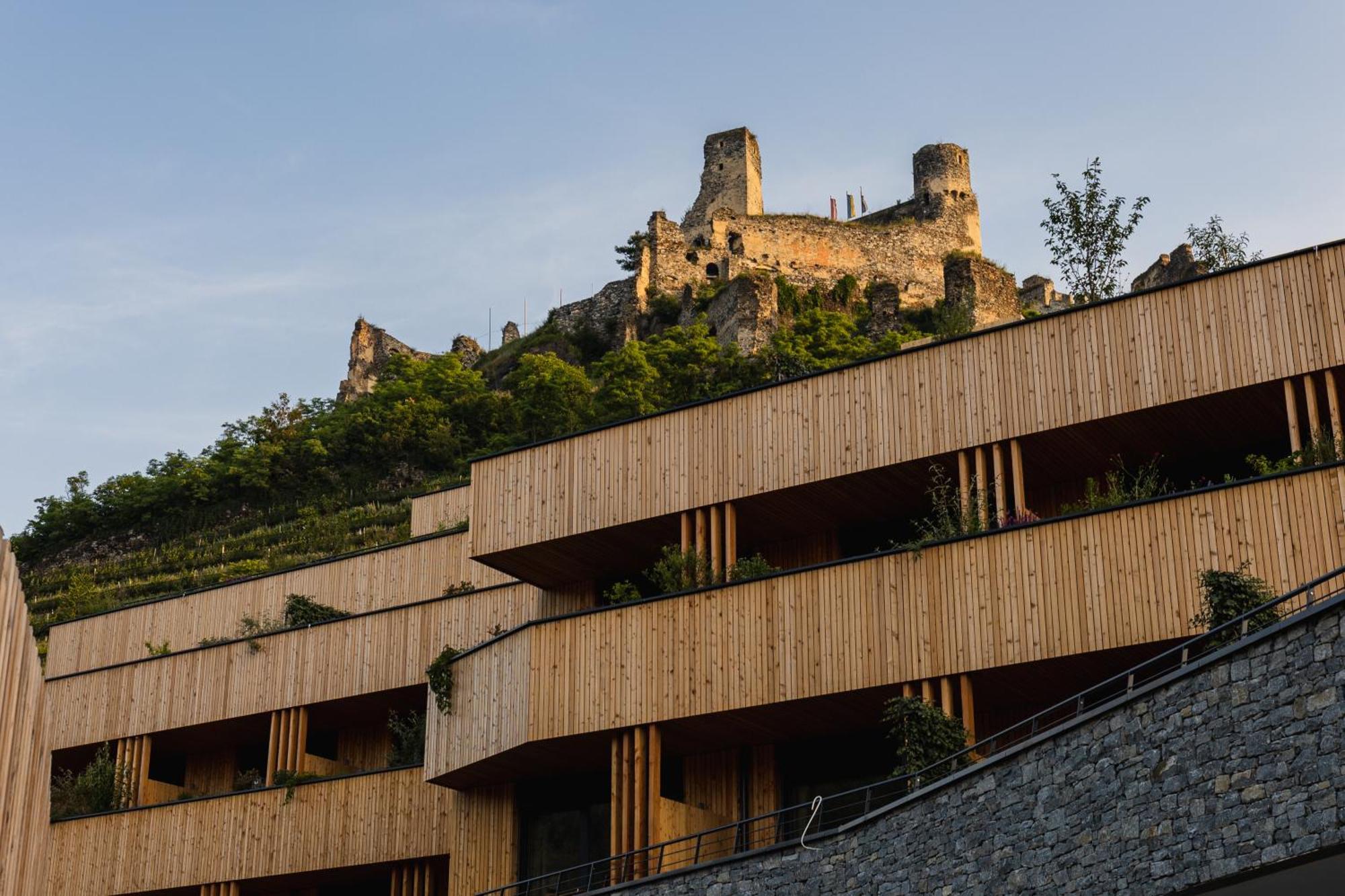 Weinhaus Nigl - Hotel, Restaurant Und Spa 山夫顿堡 外观 照片