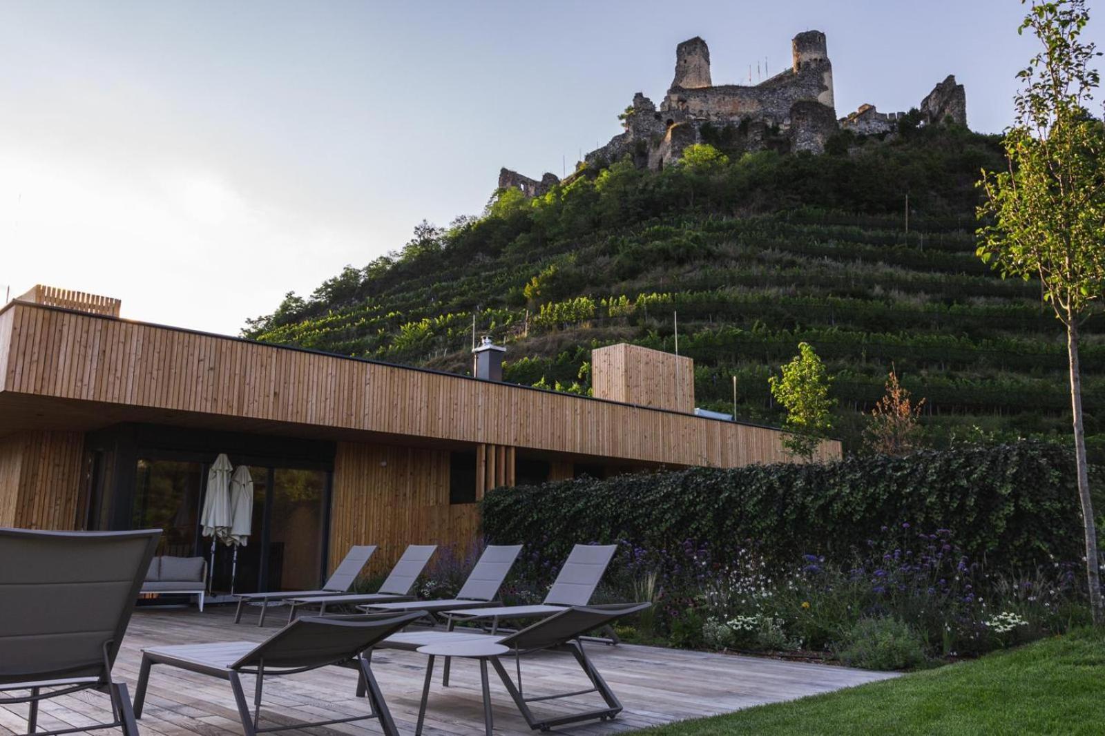 Weinhaus Nigl - Hotel, Restaurant Und Spa 山夫顿堡 外观 照片