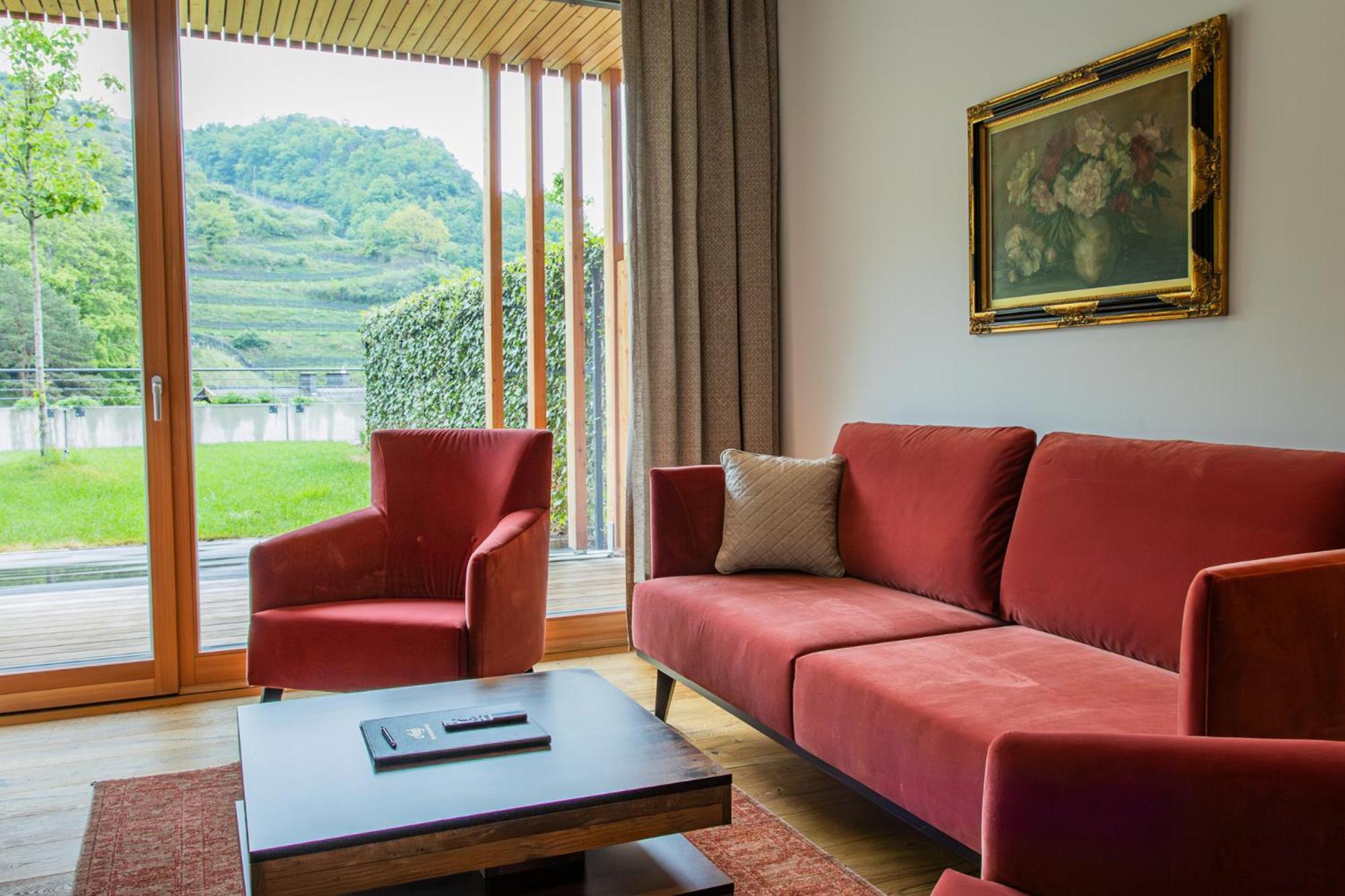 Weinhaus Nigl - Hotel, Restaurant Und Spa 山夫顿堡 外观 照片