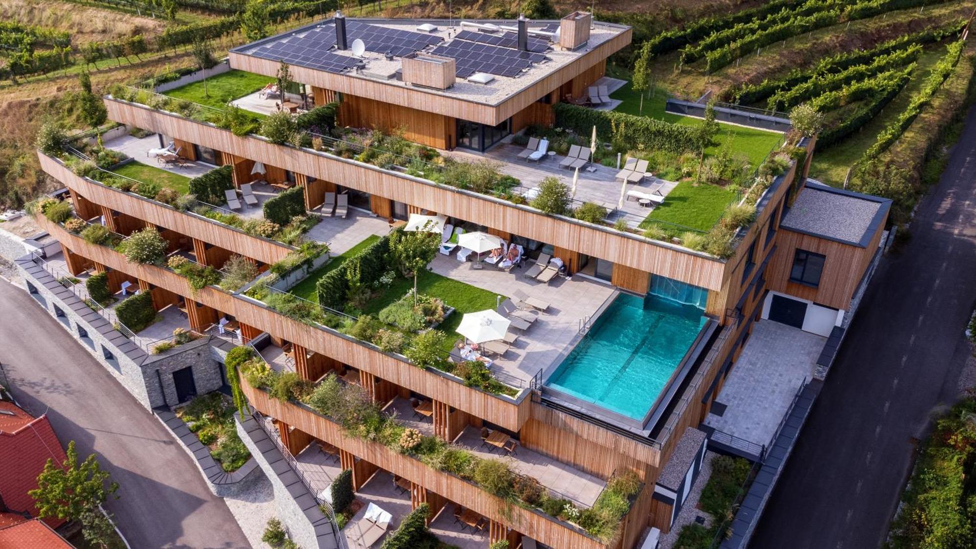 Weinhaus Nigl - Hotel, Restaurant Und Spa 山夫顿堡 外观 照片
